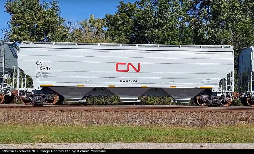 CN 116947